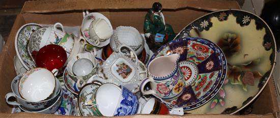 Qty decorative China including Worcester plates (a.f.) and cabinet cups etc